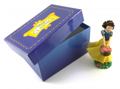 Snow White with Basket (CARBOMBONIERE) 9,5cm