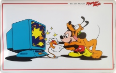 Tischmatte Micky und Pluto beim Videospiel (Kunststoff)