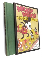Mickey Mouse Waddle Book. The Story Book with Characters that Come Out and Walk. Collectors Edition im Schuber