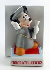 Scholar Micky Maus "Congratulations" (SCHMID DISNEY CHARACTERS) Porzellanfigur 10,5cm