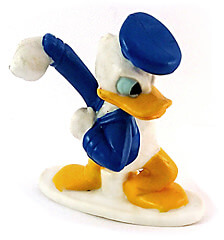 Donald Duck fighting small figure 5,5cm. Vermutlich in den 1990er Jahren für den Nestlé-Konzern hergestellt.