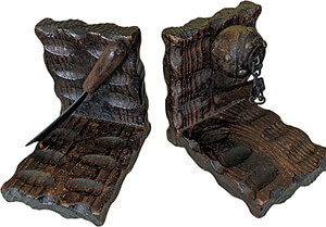 Buchstützen Mittelalter Kettenkugel und Sichel