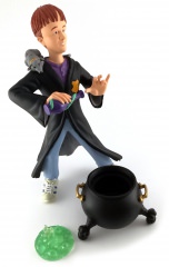 Ron with cauldron (DEMONS & MERVEILLES)
