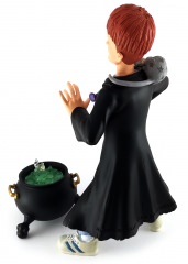 Ron with cauldron (DEMONS & MERVEILLES)